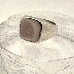 BOMA Mother of Pearl 925 Sterling Signet Ring